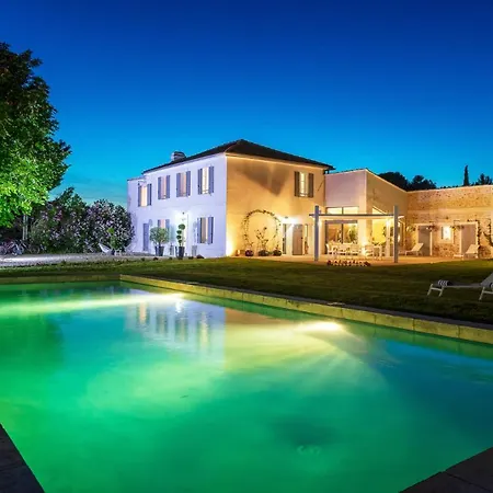 Гостевой дом La Bastide De Damien, 5 Clefs Demeure D'exception Et Table Remarquable Dans Le Guide Teritoria, Jacuzzi Privatif, Cuisine Etoilee Dominique Frerard 5*