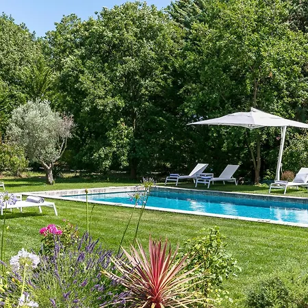 Romantique, Jacuzzi Et Lit D'exception Gasthof Aix-en-Provence