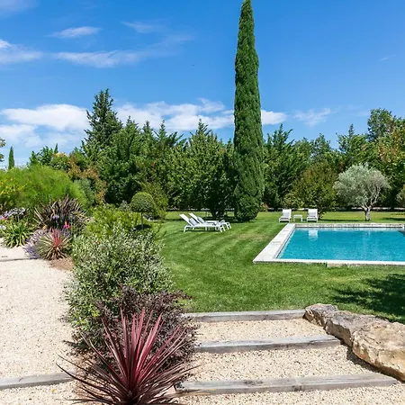 La Bastide De Damien, 5 Clefs Demeure D'exception Et Table Remarquable Dans Le Guide Teritoria, Jacuzzi Privatif, Cuisine Etoilee Dominique Frerard Экс-ан-Прованс