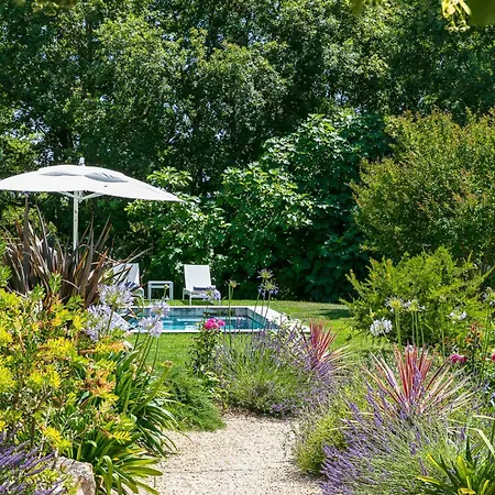 La Bastide De Damien, 5 Clefs Demeure D'exception Et Table Remarquable Dans Le Guide Teritoria, Jacuzzi Privatif, Cuisine Etoilee Dominique Frerard 5*